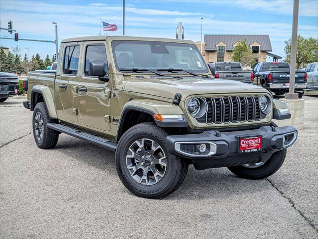 2026 Jeep Gladiator GLADIATOR SAHARA 4X4