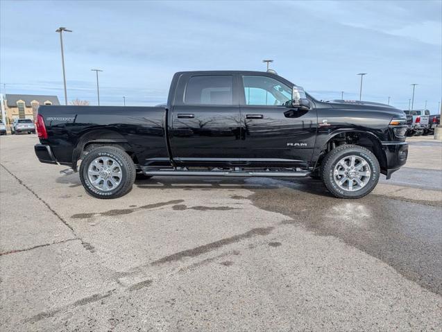 2026 RAM Ram 3500 RAM 3500 LARAMIE CREW CAB 4X4 64 BOX