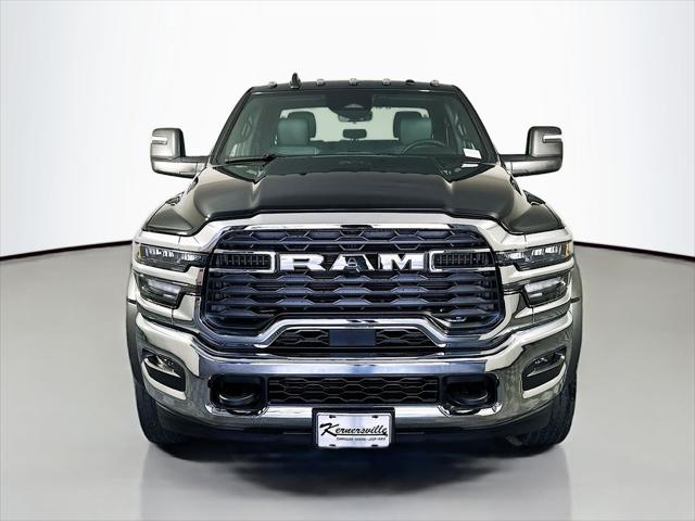 2026 RAM 5500 Chassis RAM 5500 TRADESMAN CHASSIS CREW CAB 4X4 60 CA