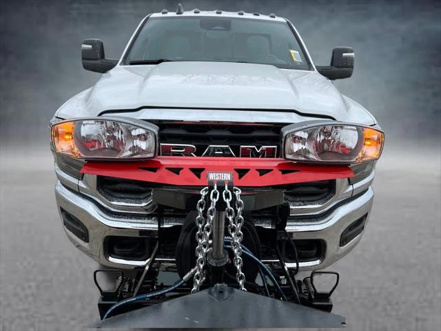 2026 Ram 3500 Tradesman Regular Cab 4x4 8' Box
