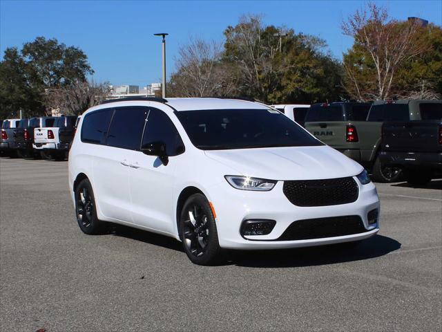 2026 Chrysler Pacifica PACIFICA SELECT