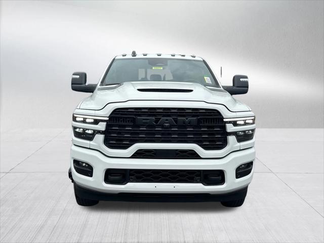 2026 RAM Ram 3500 RAM 3500 LIMITED MEGA CAB 4X4 64 BOX
