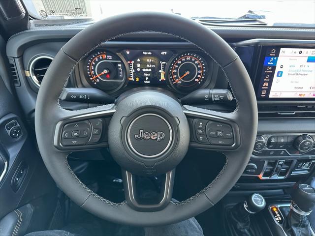 2026 Jeep Gladiator GLADIATOR SAHARA 4X4