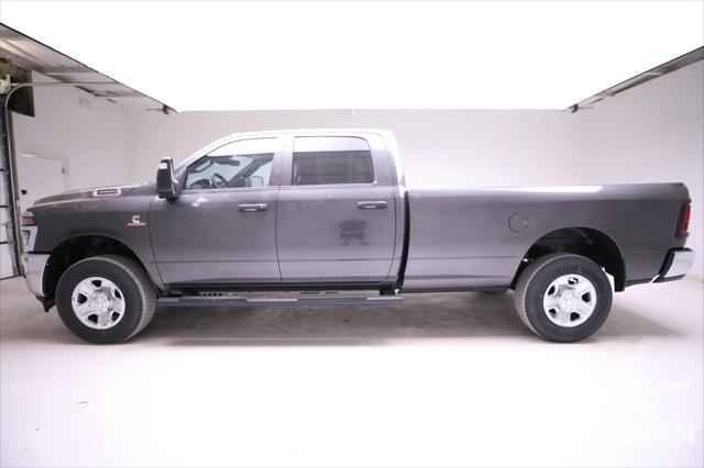 2026 RAM Ram 3500 RAM 3500 TRADESMAN CREW CAB 4X4 8 BOX