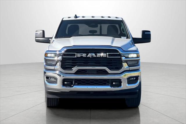 2026 RAM Ram 3500 RAM 3500 TRADESMAN CREW CAB 4X2 8 BOX