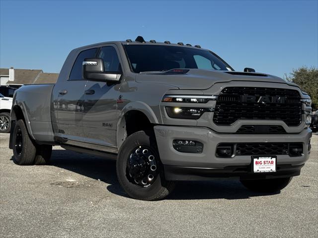 2026 RAM Ram 3500 RAM 3500 LIMITED MEGA CAB 4X4 64 BOX