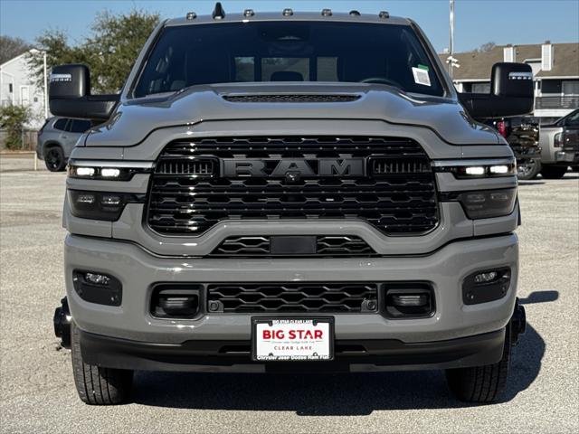2026 RAM Ram 3500 RAM 3500 LIMITED MEGA CAB 4X4 64 BOX