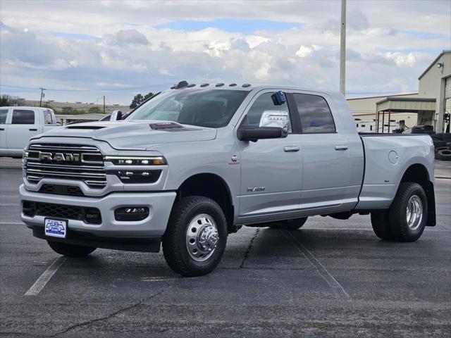 2026 RAM Ram 3500 RAM 3500 LARAMIE MEGA CAB 4X4 64 BOX