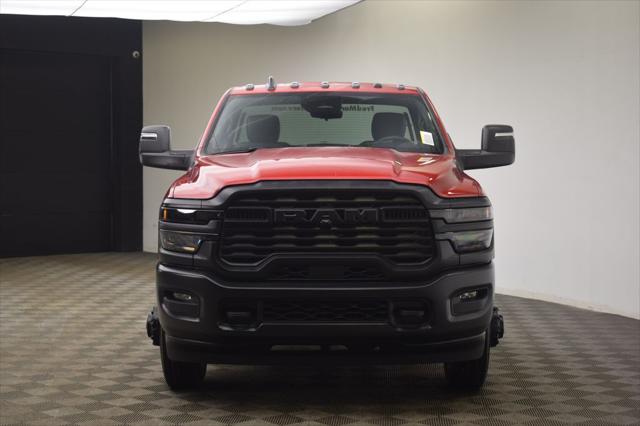 2026 RAM Ram 3500 Chassis Cab RAM 3500 TRADESMAN CHASSIS REGULAR CAB 4X4 60 CA