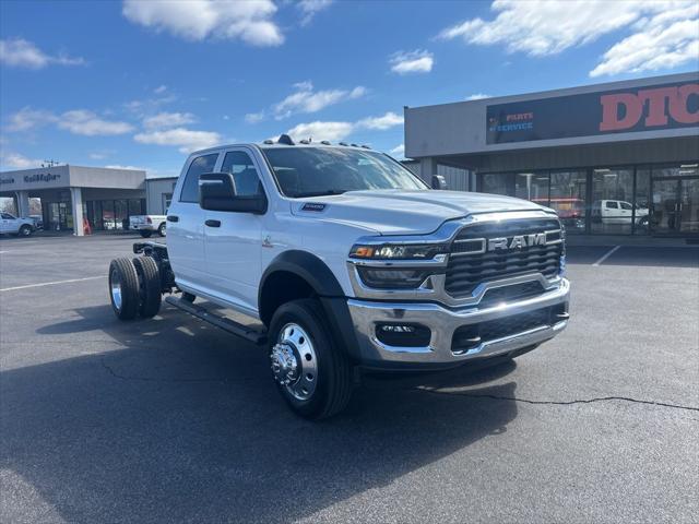 2026 RAM Ram 5500 Chassis Cab RAM 5500 TRADESMAN CHASSIS CREW CAB 4X4 60 CA