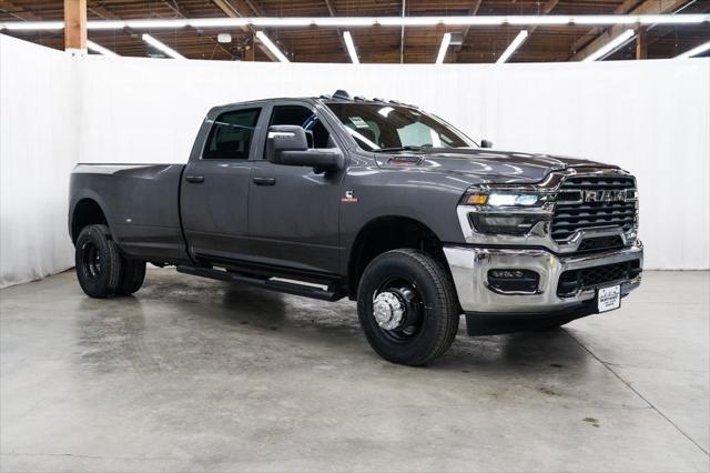 2026 RAM Ram 3500 RAM 3500 TRADESMAN CREW CAB 4X4 8 BOX