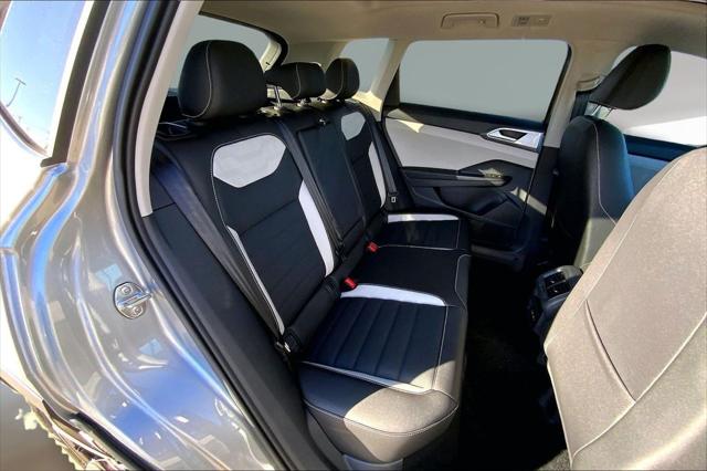 2026 Volkswagen Taos SEL