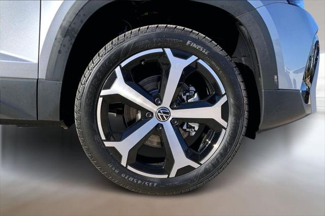 2026 Volkswagen Taos SEL