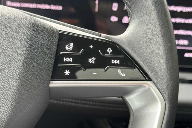2025 Audi Q6 e-tron Premium