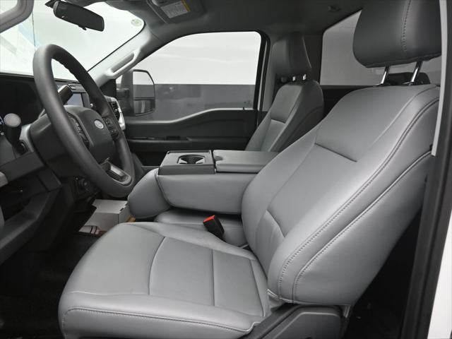 2025 Ford F-550 XL