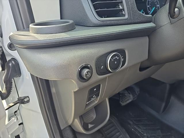 2025 Ford Transit Cargo Van Base