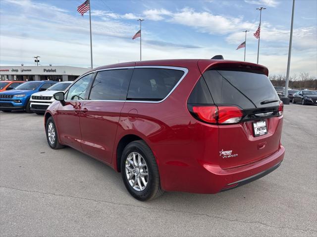 2026 Chrysler Voyager LX
