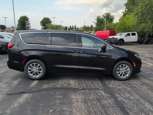 2026 Chrysler Pacifica Limited AWD