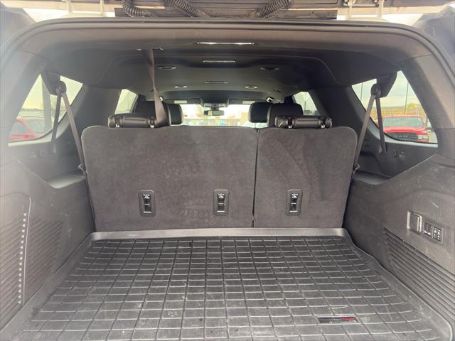 2022 Chevrolet Suburban 4WD Premier