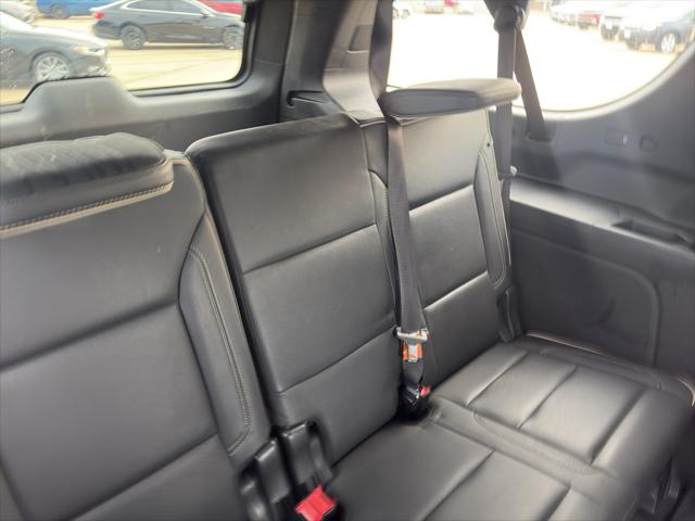 2022 Chevrolet Suburban 4WD Premier