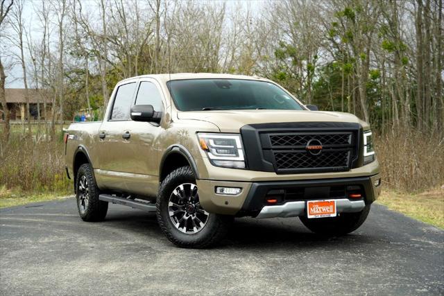 2020 Nissan TITAN Crew Cab PRO-4X 4x4