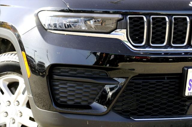 2024 Jeep Grand Cherokee Laredo 4x4