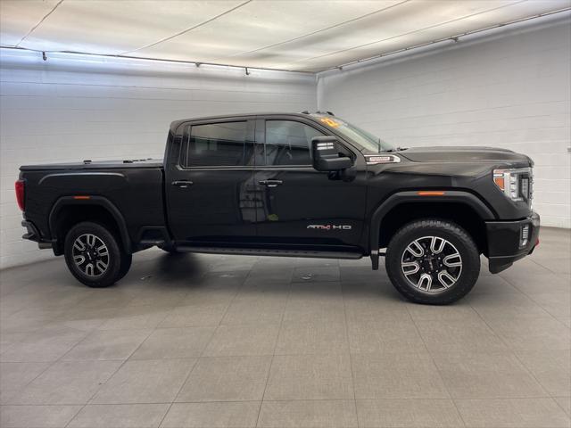2022 GMC Sierra 2500HD 4WD Crew Cab Standard Bed AT4