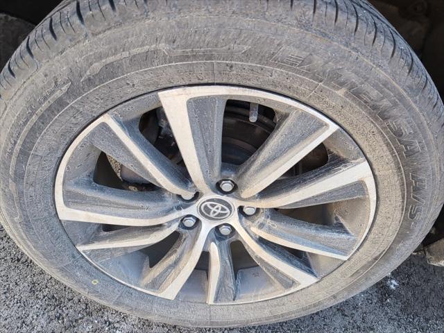 2023 Toyota Venza LE