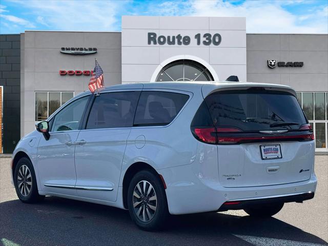 2023 Chrysler Pacifica Hybrid Limited