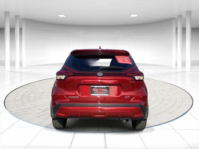 2024 Nissan Kicks SR Xtronic CVT