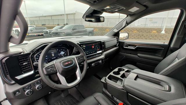 2024 GMC Sierra 1500 4WD Crew Cab Short Box SLT