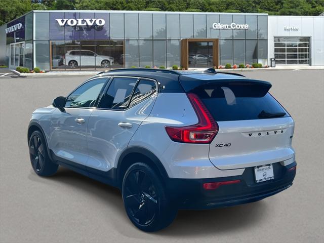 2026 Volvo XC40 B5 Ultra Black Edition