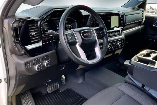 2024 GMC Sierra 1500 SLE