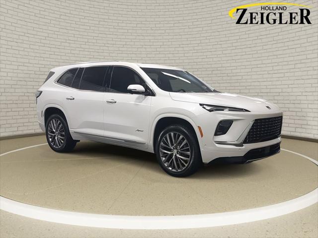 2025 Buick Enclave Avenir FWD 2025 Buick Enclave Avenir FWD