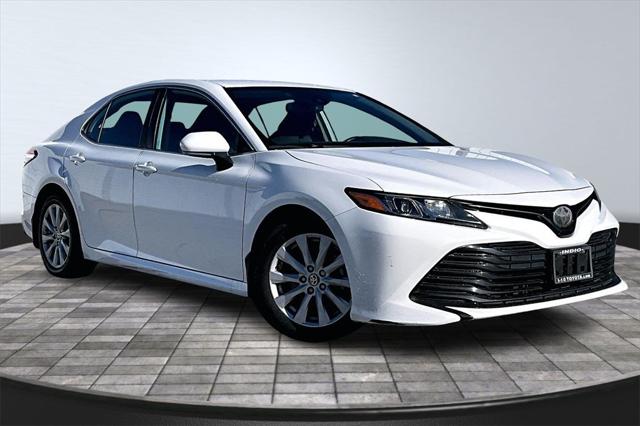 2020 Toyota Camry LE AWD