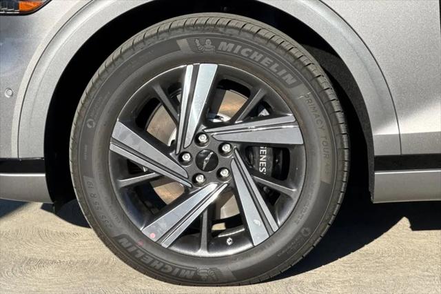 2026 Genesis GV70 3.5T Sport Advanced