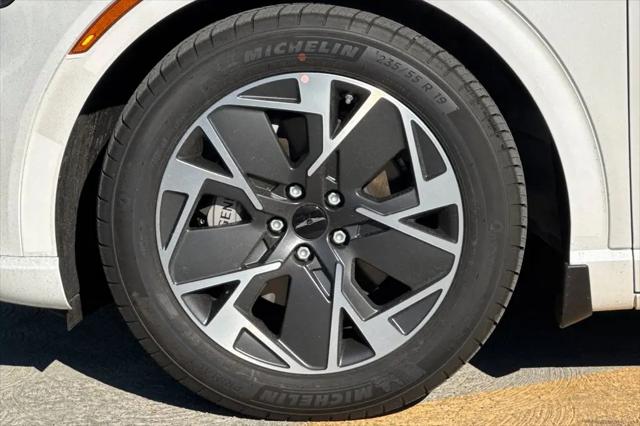 2026 Genesis GV60 RWD