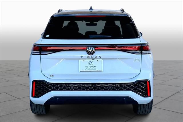 2026 Volkswagen Tiguan SE R-Line Black