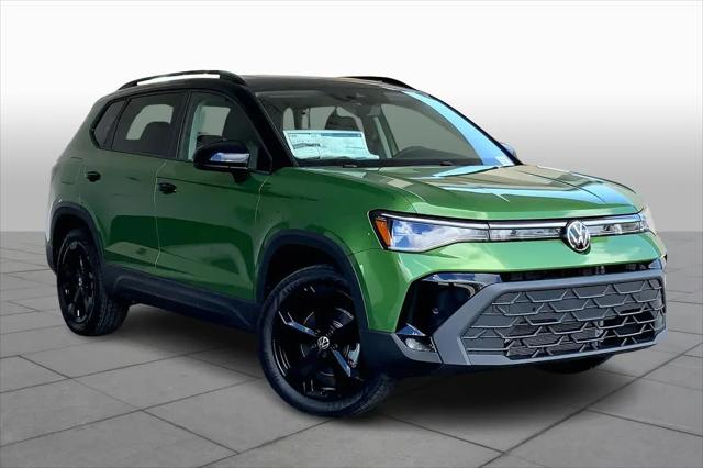 2026 Volkswagen Taos SE Black