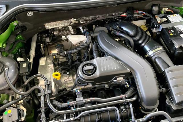 2026 Volkswagen Taos SE Black