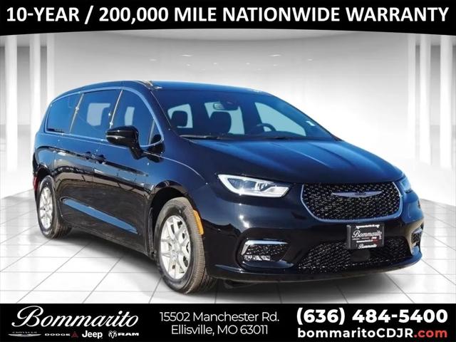 2026 Chrysler Pacifica Select for sale in Ellisville, MO