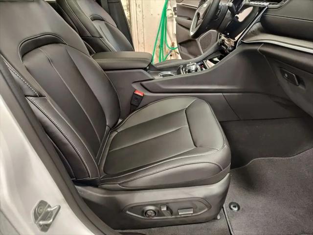 2025 Jeep Grand Cherokee L Limited 4x4