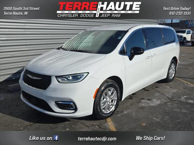 2026 Chrysler Pacifica Select for sale in Terre Haute, IN