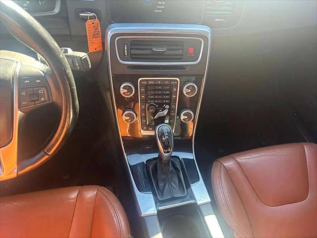 2015 Volvo S60 T6 Platinum