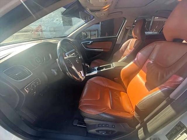2015 Volvo S60 T6 Platinum