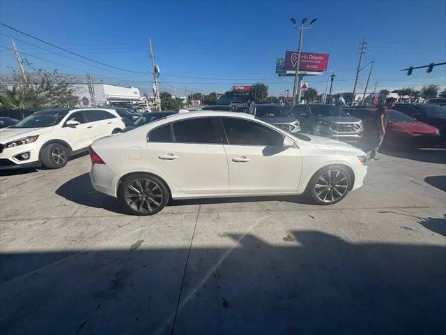 2015 Volvo S60 T6 Platinum