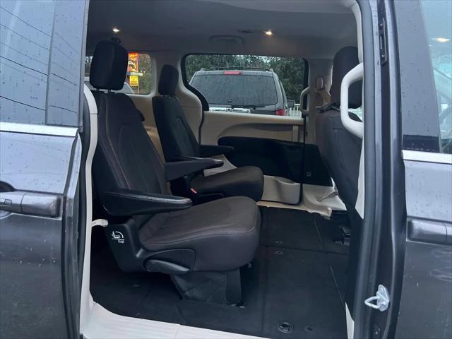 2017 Chrysler Pacifica Touring