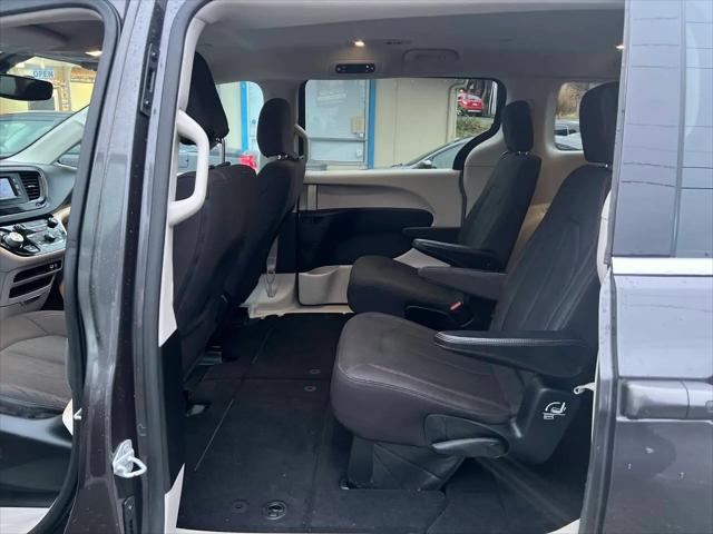 2017 Chrysler Pacifica Touring