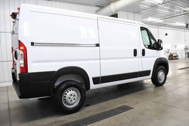 2026 Ram ProMaster Cargo Van Tradesman Low Roof 136" WB w/Pass Seat