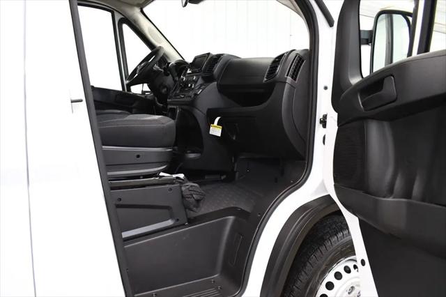 2026 Ram ProMaster Cargo Van Tradesman Low Roof 136" WB w/Pass Seat